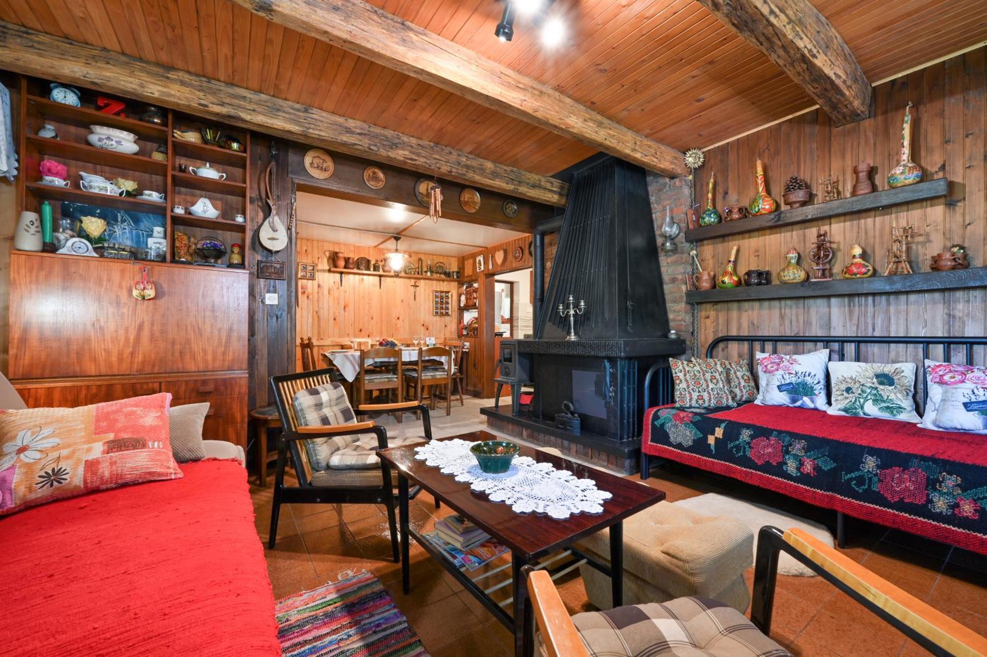 Kuca Viola, Traditional Wooden House In Тухель Екстер'єр фото